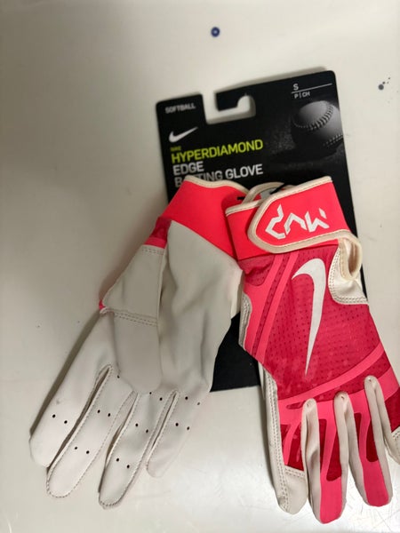 Small Nike Batting Gloves (New) softball batting gloves