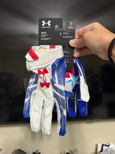 Black Adult Large Under Armour Gloves (New) limited addition