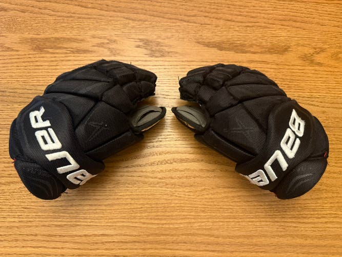 Bauer Vapor X900 Lite Gloves 10" (Used)