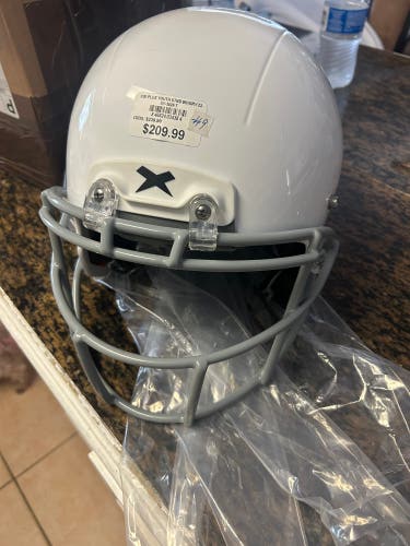 Medium Youth Xenith X2E+ Helmet (New)