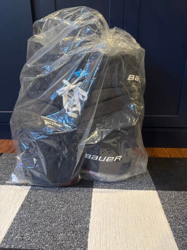 Senior Medium 2024 Bauer Pro Hockey Goalie Pants Pro Stock (New)
