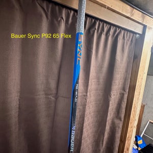Intermediate Bauer Sync Geo Right Handed Hockey Stick P92 (Used)