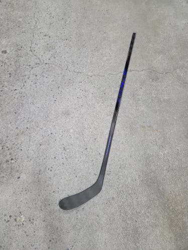Brand New Senior CCM RibCor Trigger 10 Pro Right Handed Hockey Stick P28 85 Flex