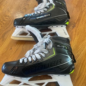 Bauer Pro Hockey Goalie Skates 9.5 (Used)