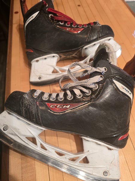 CCM RBZ Hockey Skates Size 5 (Used)