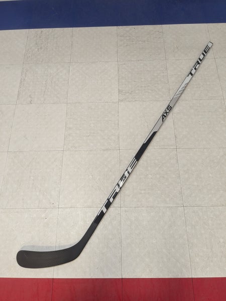 Senior True AX5 Left Hand Hockey Stick TC2 Curve, 75 Flex (New)