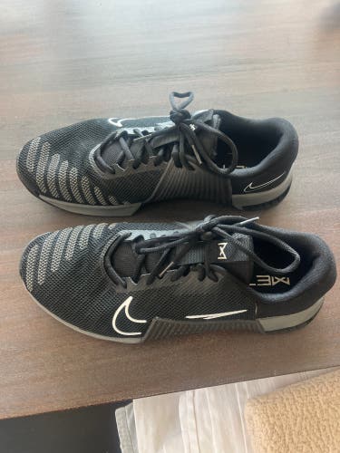 Black Men's Size M 11.5 (W 12.5) Adult Nike Metcon Shoes (New)