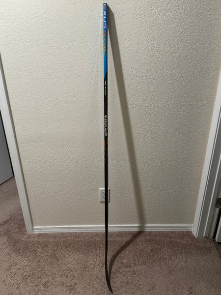 Senior Bauer Right Handed Nexus Sync P28  (Used)
