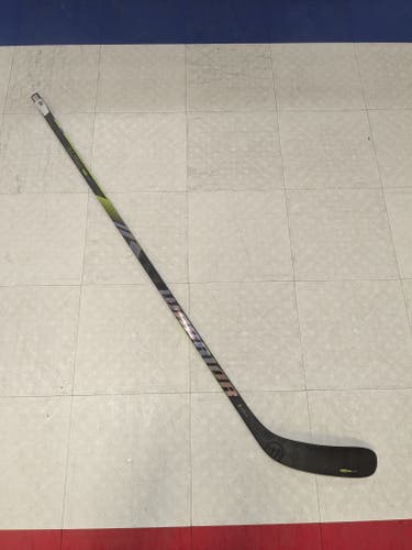 Junior Warrior Alpha LX2 PRO Right Handed Hockey Stick, W88 Curve, 50 Flex (New)