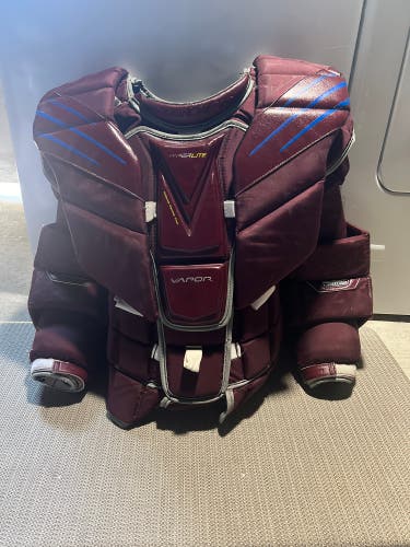 Large Bauer Vapor Hyperlite Goalie Chest Protector Pro Stock (Used)