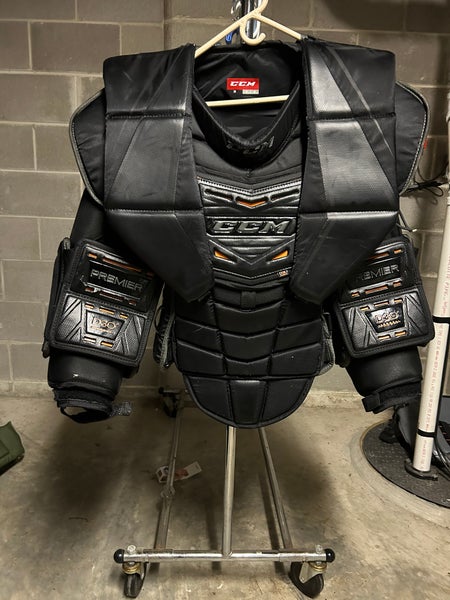 Medium CCM Premier Pro LE Goalie Chest Protector (Used)