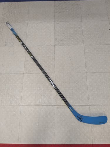 Junior Warrior Alpha DX4 Right Handed Hockey Stick, W03 Curve, 50 Flex (New)