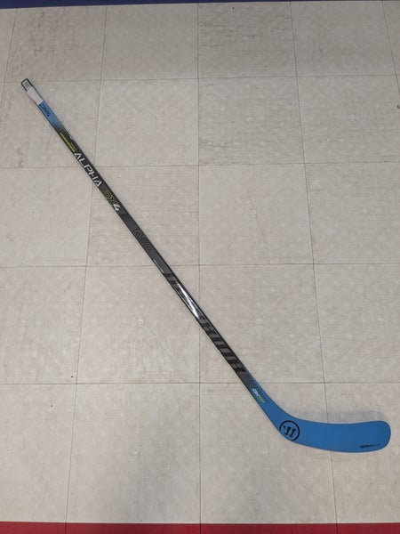 Junior Warrior Alpha DX4 Right Handed Hockey Stick, W03 Curve, 50 Flex (New)
