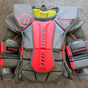 Large Warrior Ritual G4 Pro Goalie Chest Protector (Used)