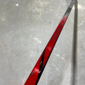 BAUER VAPOR HYPERLITE 2 Pro Stock Hockey Stick Grip P28TM 77 Flex Left 62493