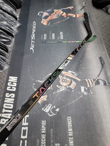 P29 | 70 Flex NEW! Senior CCM RibCor Trigger 8 Pro Left Hand Hockey Stick Pro Stock