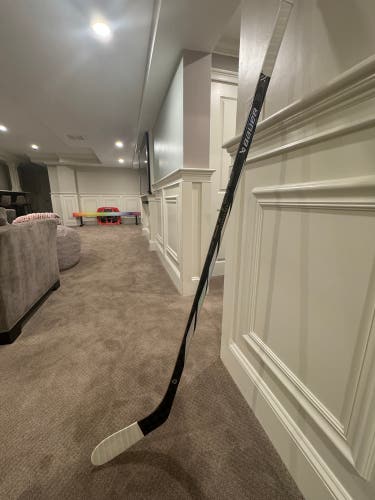 Senior Bauer Proto R Right Handed Hockey Stick P28 (New)