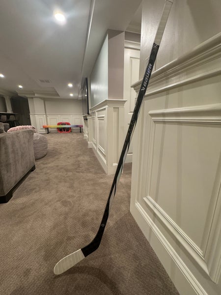 Senior Bauer Proto R Right Handed Hockey Stick P28 (New)