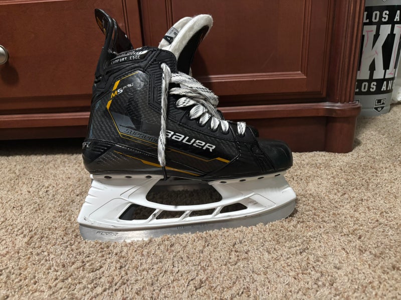 Bauer Supreme M5 Pro Hockey Skates 8 (New)