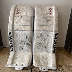 White 26" Junior Vaughn Velocity V10 Goalie Leg Pads (Used)