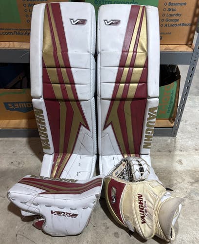 Vaughn V9 Pro Carbon Goalie Full Set Pro Stock | University of Denver Magnus Chrona (Used)