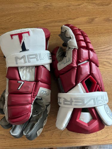 Taft School Maverick Max lacrosse gloves