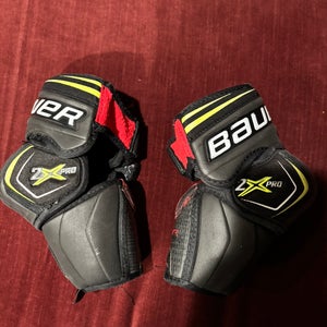 Youth Medium Bauer VAPOR 2X PRO Elbow Pads (Used)