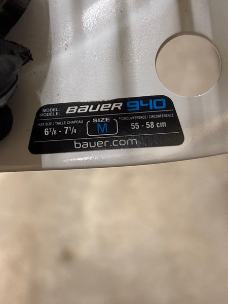Used Senior Medium Bauer 940 Goalie Mask | Bag Included | SidelineSwap ...