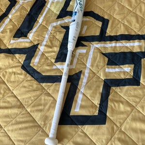 New In Wrapper Rawlings Mantra Plus 31/20