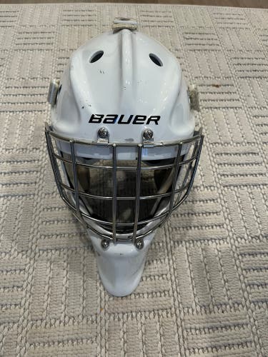 Senior 2024 Large Bauer 960 Goalie Mask Pro Stock (Used)