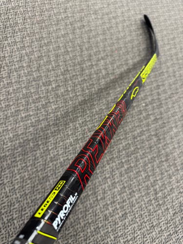 Senior Sher-Wood Rekker Legend Pro Right Handed Hockey Stick PP28 (New) 85 flex