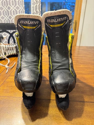 Bauer Supreme M4 Hockey Skates Wide Width 8.5 (Used)
