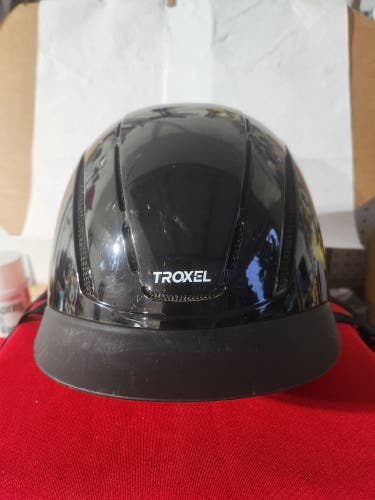 (Used)Horse Riding Helmet  Adult Small ( 6 1/2- 6 7/8 )