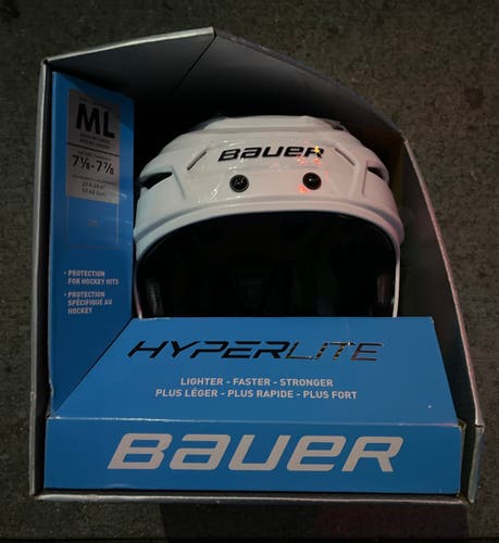 Bauer Hyperlite Hockey Helmet / Medium/Large