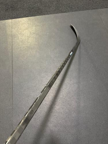 Right 65 flex PRO OG Hockey Stick similar to P28 (Used 2 times)