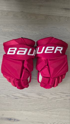 Bauer Vapor Hyperlite 13" Calgary Flames Heritage Classic Pro Stock Hockey Gloves