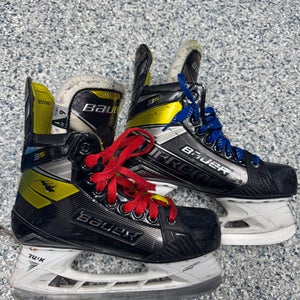 Bauer Supreme 3S Hockey Skates Regular Width Size 6 (Used)