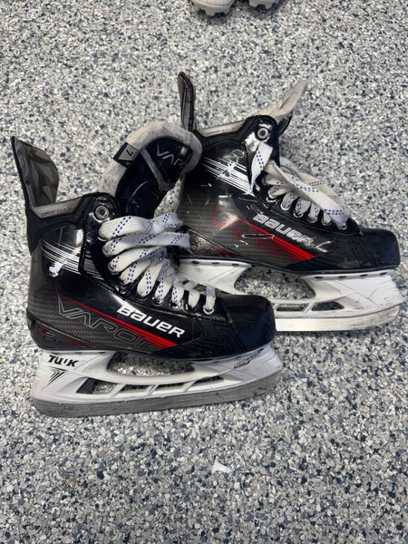 Bauer Vapor X3 Hockey Skates Regular Width 7 (Used)