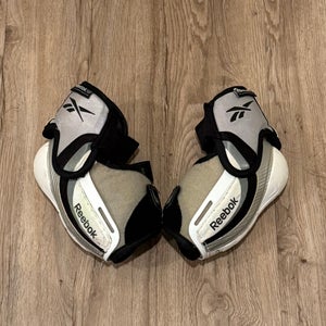 Senior Medium Reebok 10K Elbow Pads Pro Stock (Used)