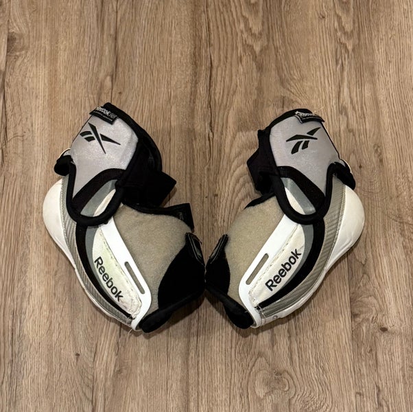 Senior Medium Reebok 10K Elbow Pads Pro Stock (Used)