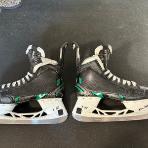 2023 CCM AS-V Pro Hockey Skates Regular Width Pro Stock 8.5 (Used)