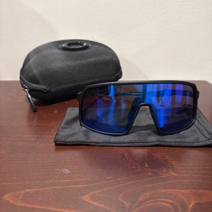 Purple Unisex One Size Fits All Oakley Sunglasses (Used)