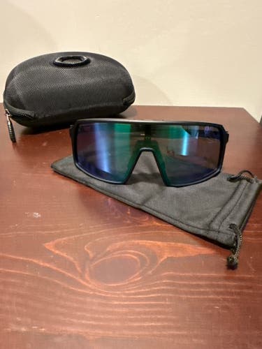 Blue Unisex One Size Fits All Oakley Sunglasses (Used)