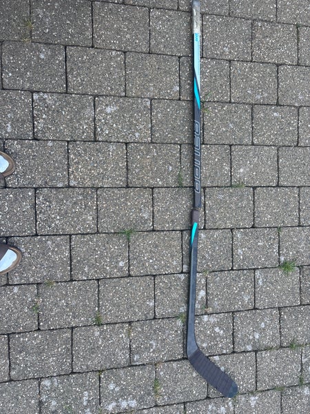 BROKEN Senior Bauer Nexus Tracer Left Hand Hockey Stick P88 (Used)