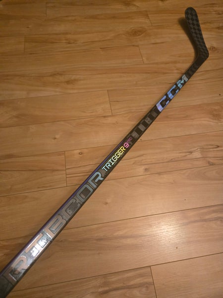 CCM Ribcor Trigger 9 Pro: Left 80 Flex P90T Curve