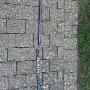 ****Broken***** 
Senior Bauer Vapor Hyperlite 2 Left Hand Hockey Stick P28 Pro Stock
