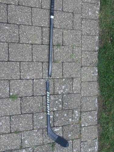 ****Broken***** 
Senior Bauer Vapor Hyperlite 2 Left Hand Hockey Stick P28 Pro Stock