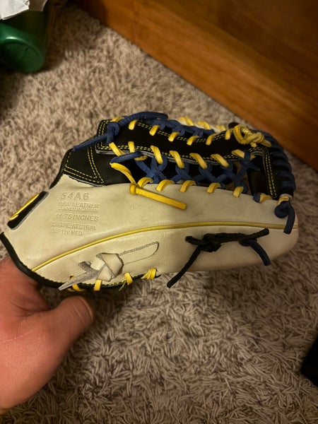 2024 Marucci Cypress Series RH Pitcher's Baseball Glove 11.75" (Used)