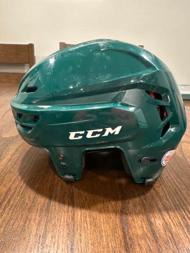 Medium CCM Tacks 710 Helmet