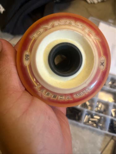 4 80 mm Labeda Dynasty Gripper X soft wheels
